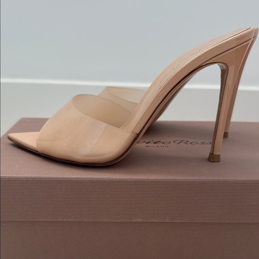 Gianvito Rossi Elle Glass Nude 105 Heels - Picture 3 of 4